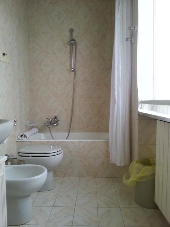 B&B Gloria Gallarate Rum bild